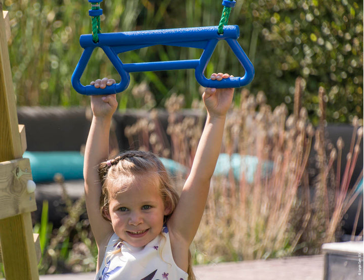 Jungle Cirque | Wooden climbing frame with swing