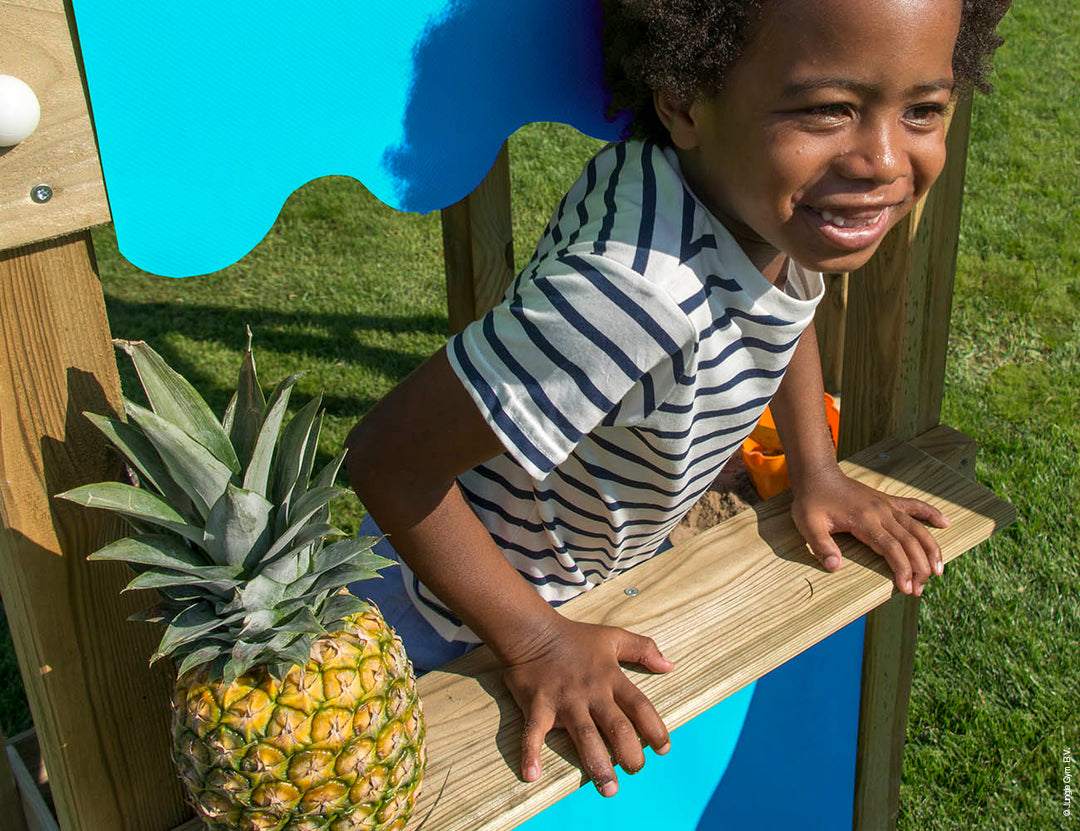 Jungle Resort | Tower playhouse with swings & climbing net